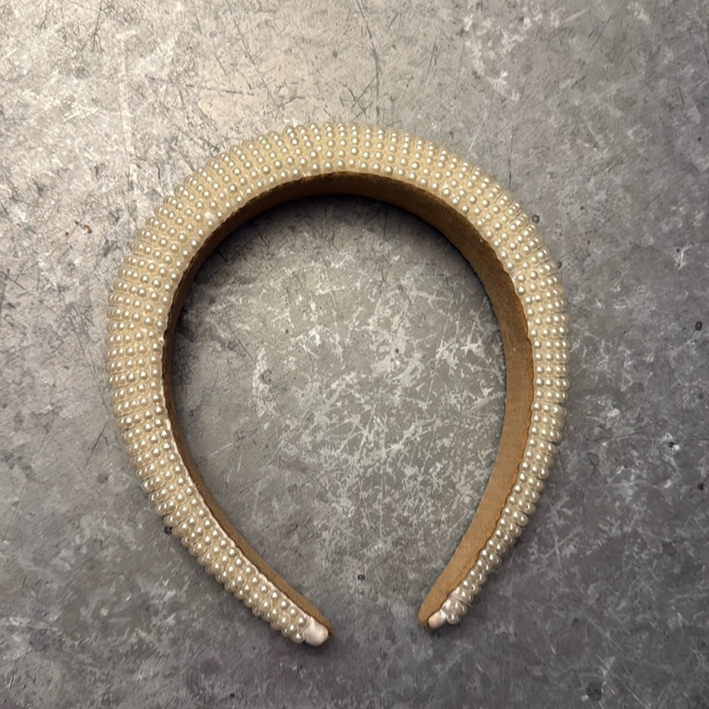 Pearl headband